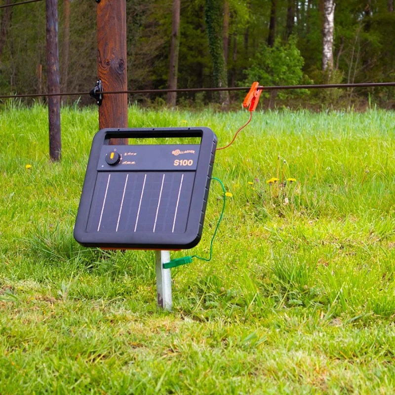 Gallagher S100 Solar Power Fencer